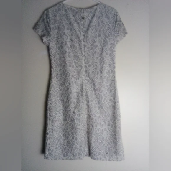 TOMMY HILFIGER  Elegant White Lace Dress SIZE 6 - Picture 6 of 7